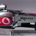 vodafone_mclaren_mercedes_mp4-25_launch_02