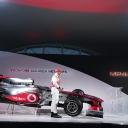 vodafone_mclaren_mercedes_mp4-25_launch_08