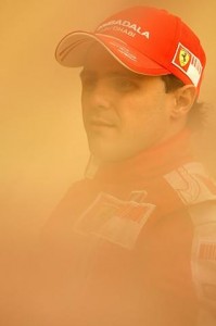 Felipe Massa waits for the sandstorm to pass, Bahrain, 2009